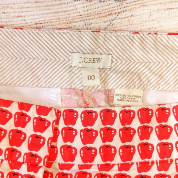3/$20 J. Crew Red Delicious Apple Print Shorts - Picture 7 of 7